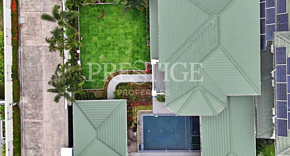 Casa en alquiler de 4 habitaciones en Bang Lamung, Chonburi