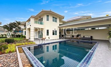 Casa en alquiler de 4 habitaciones en Bang Lamung, Chonburi