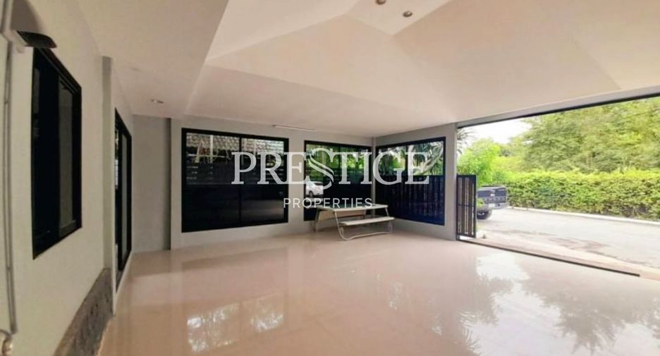 For rent 4 ベッドルーム house in Na Jomtien, Pattaya