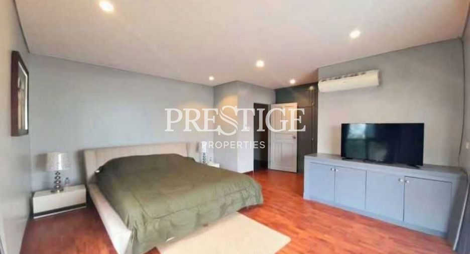 For rent 4 ベッドルーム house in Na Jomtien, Pattaya