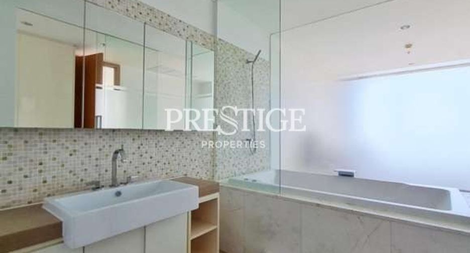 For rent 3 bedrooms condo in Bang Lamung, Chonburi