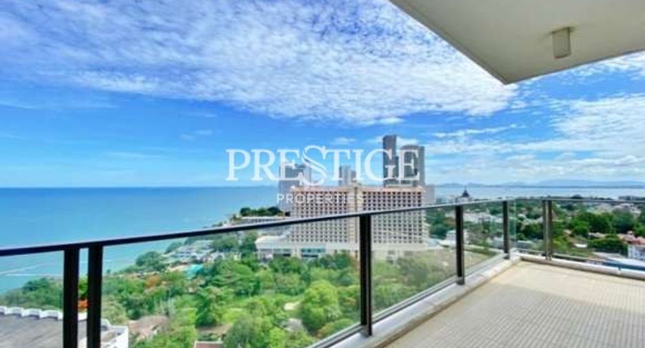 For rent 3 bedrooms condo in Bang Lamung, Chonburi