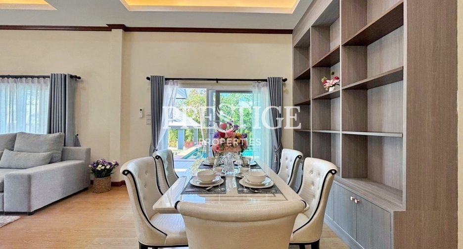 Haus zur Miete mit 4 Zimmer in Bang Lamung, Chonburi