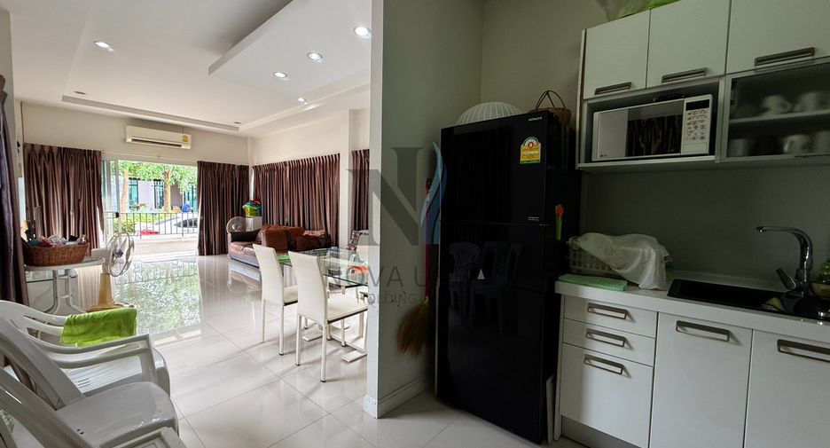 Villa zum Kauf mit 3 Zimmer in Bang Saray, Pattaya