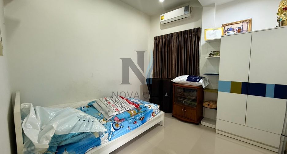 Villa zum Kauf mit 3 Zimmer in Bang Saray, Pattaya