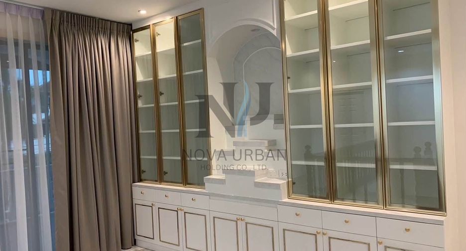 À vendre et à louer 4 chambres villa à Bang Lamung, Chonburi