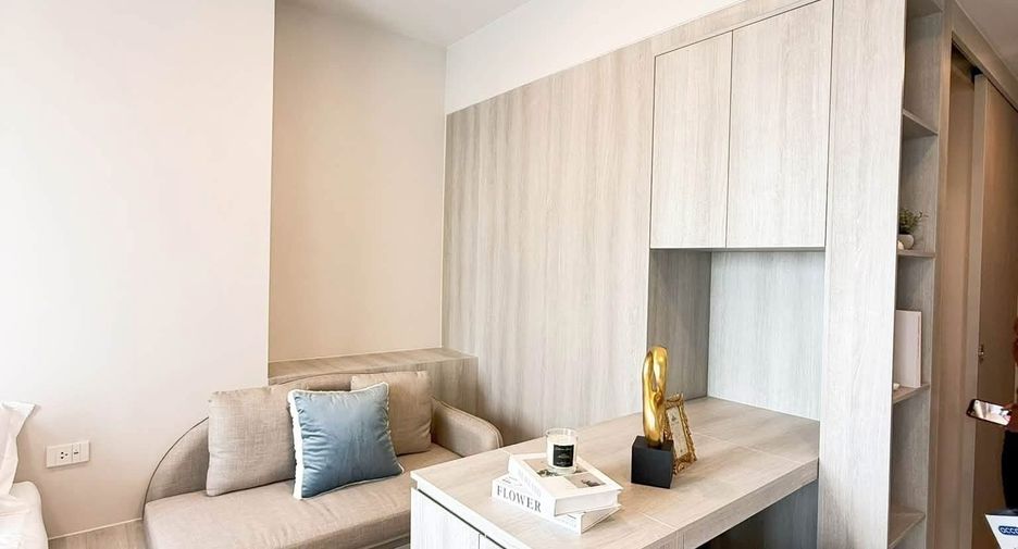 À louer studio condo à Huai Khwang, Bangkok