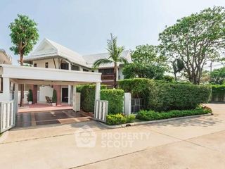Casa en venta de 3 habitaciones en Bang Khen, Bangkok