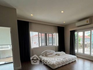 À vendre 4 chambres maison à Bang Khun Thian, Bangkok