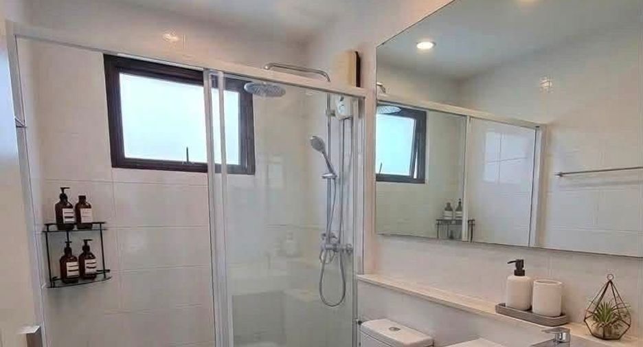 Casa en alquiler de 4 habitaciones en Bang Phli, Samut Prakan