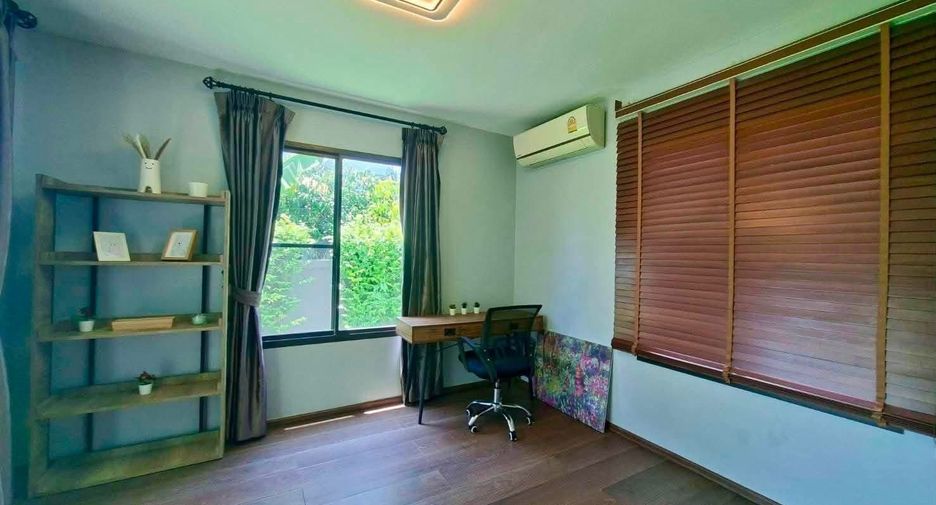 Casa en alquiler de 4 habitaciones en Bang Phli, Samut Prakan