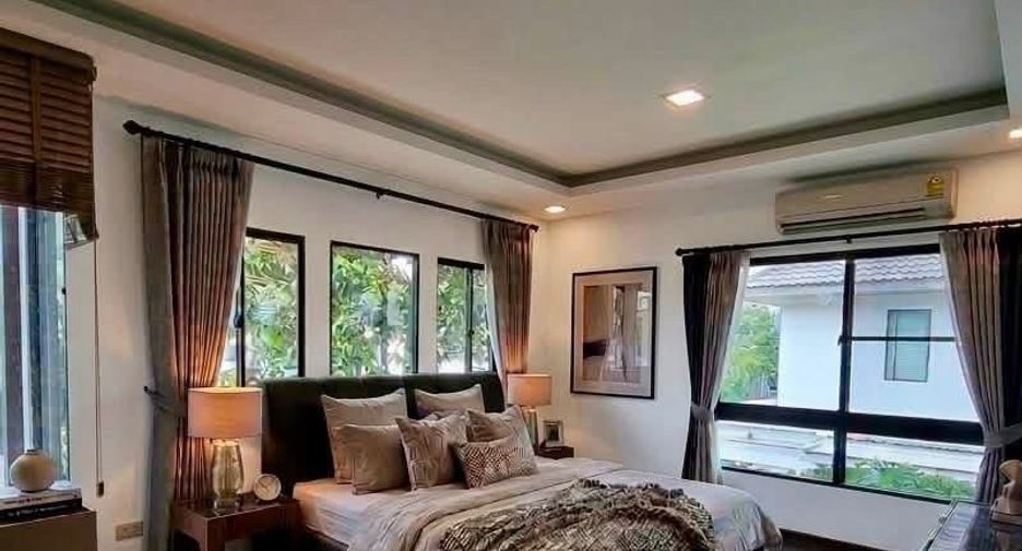 Casa en alquiler de 4 habitaciones en Bang Phli, Samut Prakan
