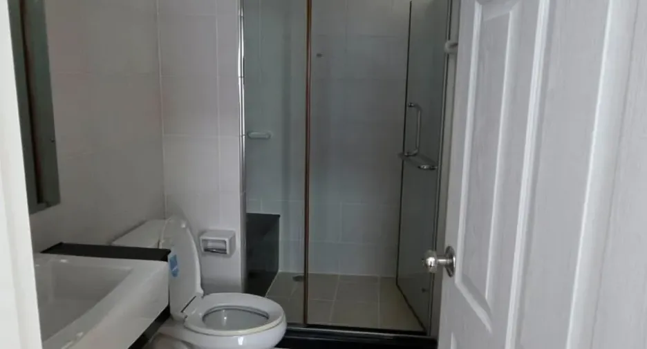 For rent 2 bedrooms condo in Bang Kho Laem, Bangkok