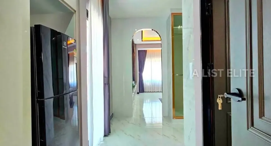 Haus zum Kauf mit 4 Zimmer in Bang Lamung, Chonburi