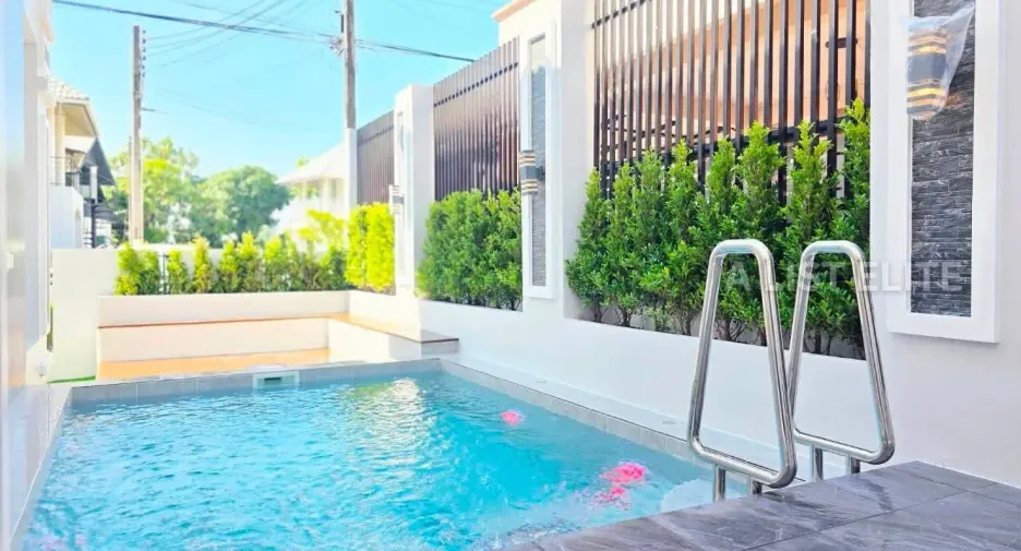 Haus zum Kauf mit 4 Zimmer in Bang Lamung, Chonburi