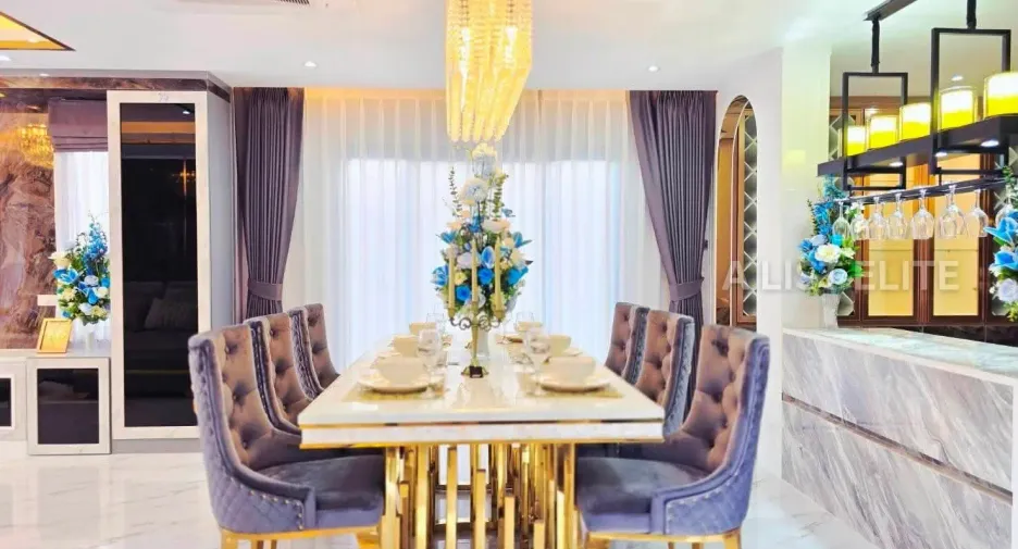 Haus zum Kauf mit 4 Zimmer in Bang Lamung, Chonburi
