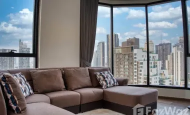 Condo en alquiler de 2 habitaciones en Khlong Toei, Bangkok