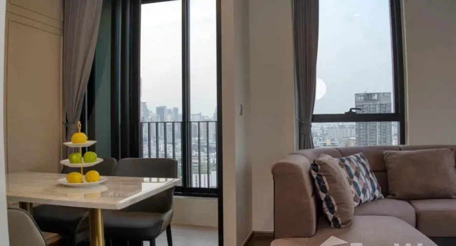 Wohnung zur Miete mit 2 Zimmer in Khlong Toei, Bangkok