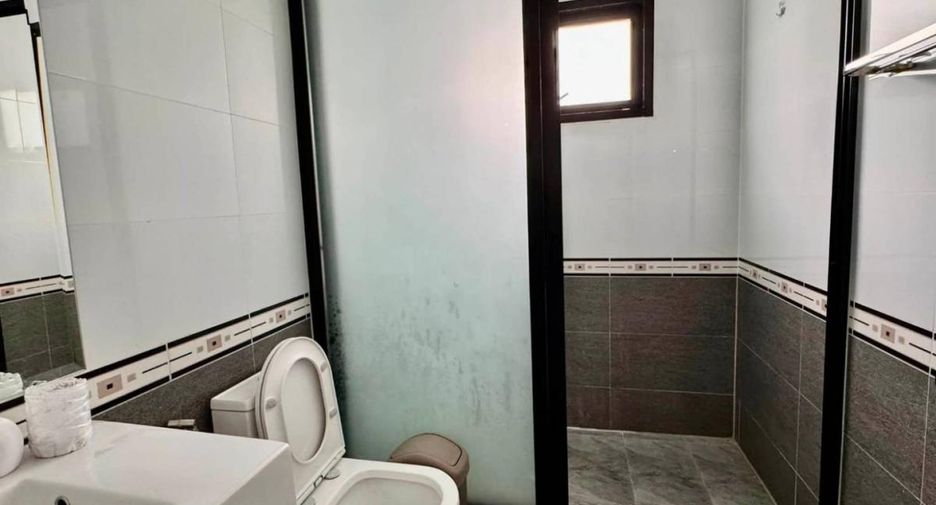 For rent 4 bedrooms house in Bang Lamung, Chonburi