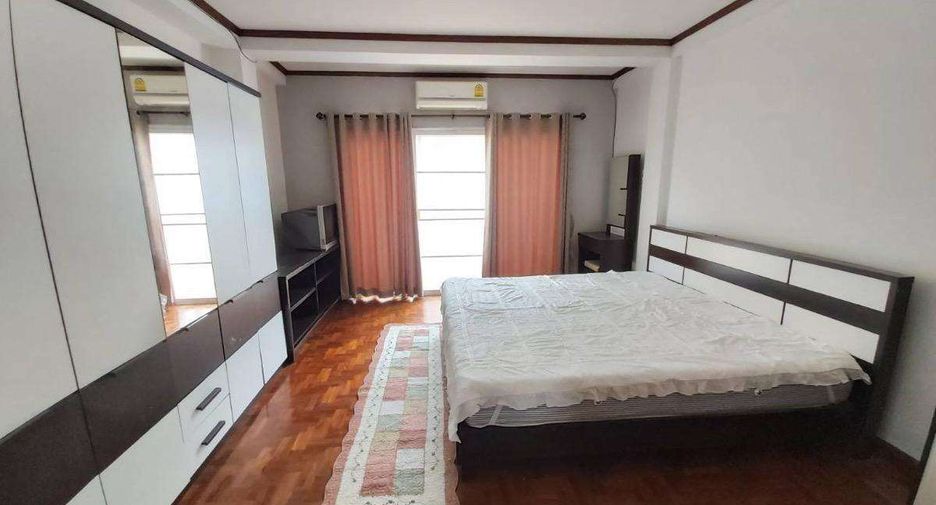 出租 4 卧室 独立屋 在 Mueang Chiang Mai, Chiang Mai