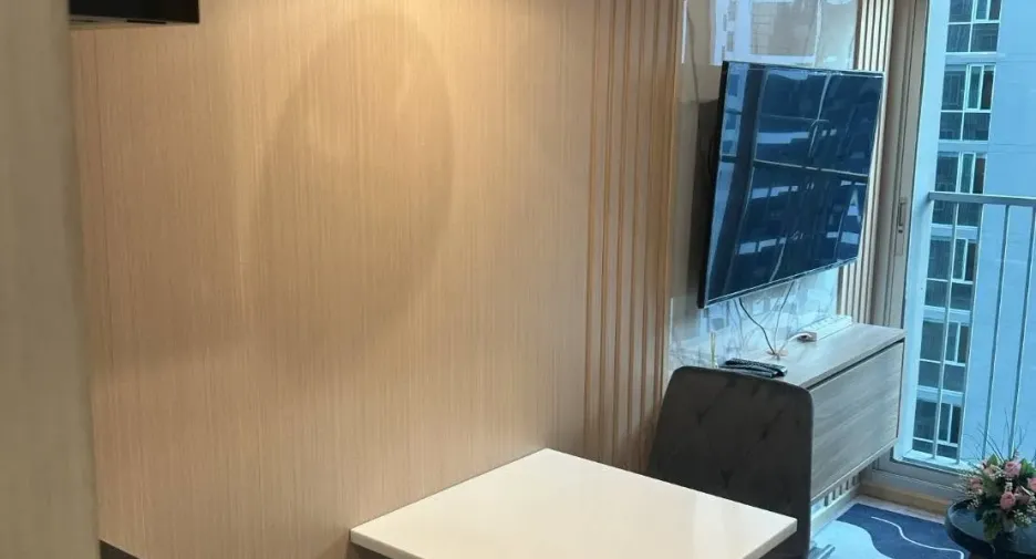 For sale 1 bed condo in Huai Khwang, Bangkok