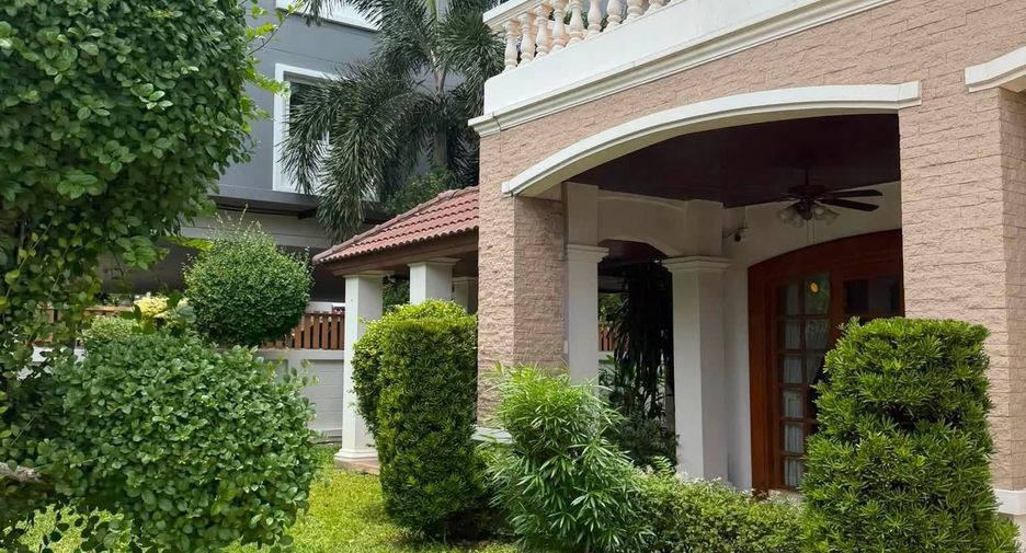 For rent 5 ベッドルーム house in Huai Khwang, Bangkok
