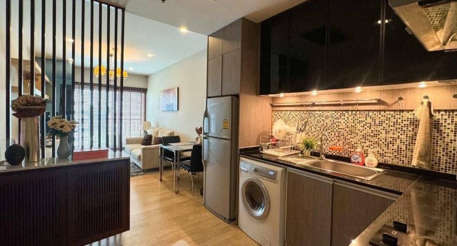 For rent and for sale 1 bed condo in Khlong Toei, Bangkok