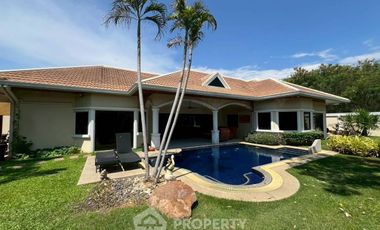 For sale 3 bedrooms villa in Jomtien, Pattaya