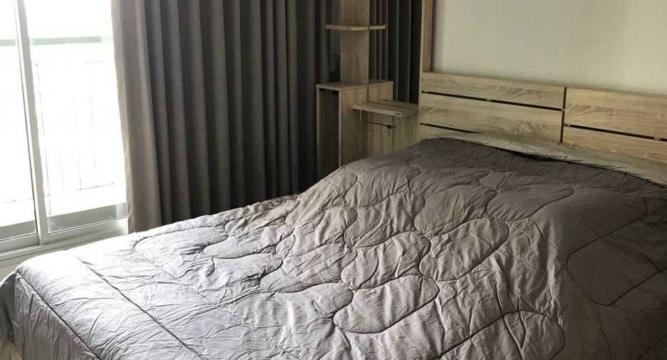出售 1 卧室 公寓 在 Huai Khwang, 曼谷