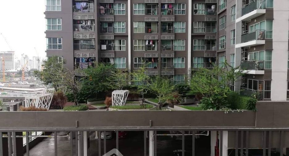 出售 1 卧室 公寓 在 Huai Khwang, 曼谷