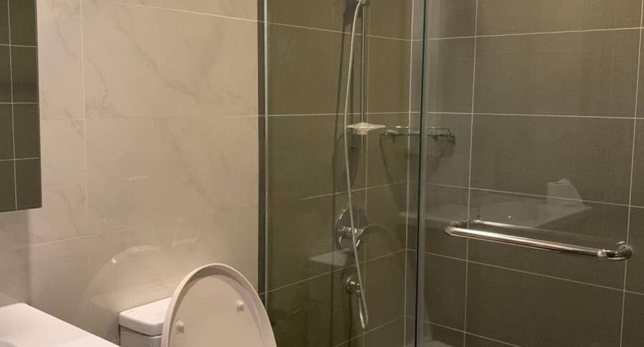 For sale 2 bedrooms condo in Watthana, Bangkok