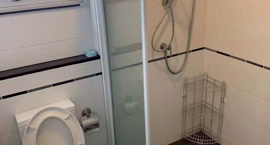 For sale 2 ベッドルーム condo in Bang Lamung, Chonburi