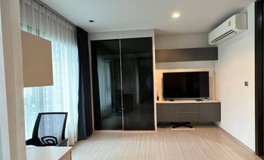 À vendre 1 chambre condo à Huai Khwang, Bangkok