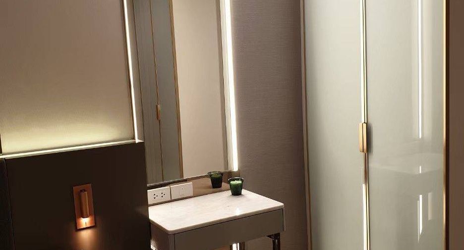 For rent 1 bed condo in Watthana, Bangkok