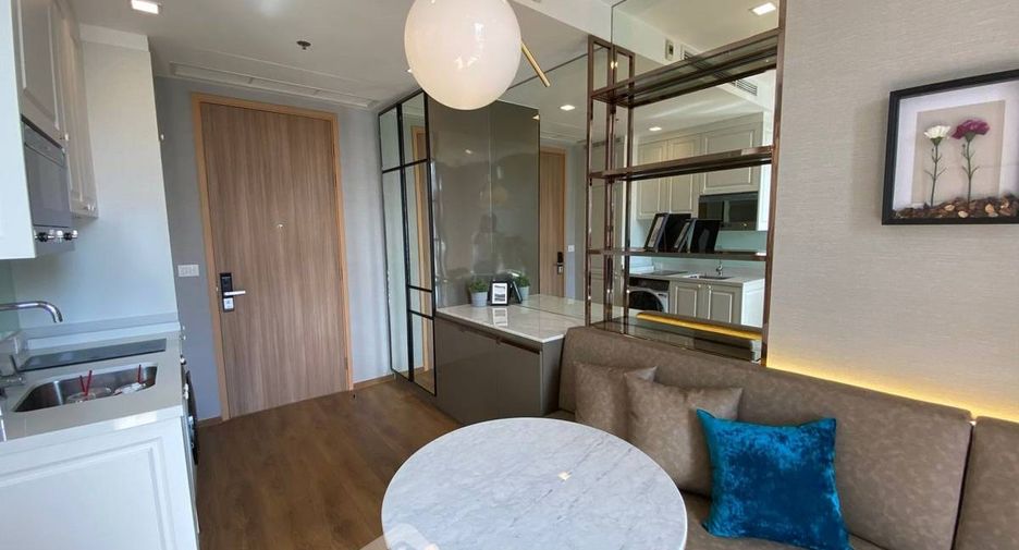 For rent 1 bed condo in Watthana, Bangkok