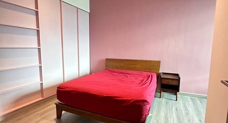 Condo en alquiler de 2 habitaciones en Yan Nawa, Bangkok