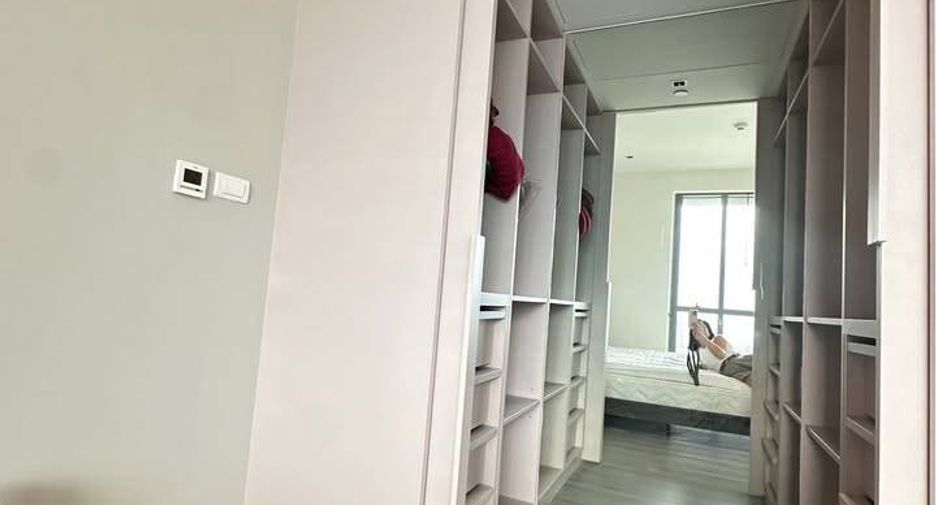 Condo en alquiler de 2 habitaciones en Yan Nawa, Bangkok