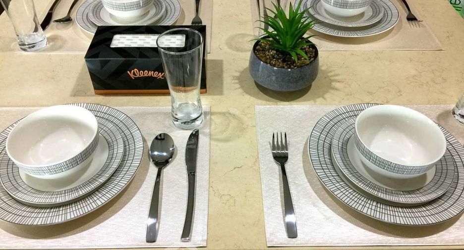 For rent 2 bedrooms condo in Watthana, Bangkok