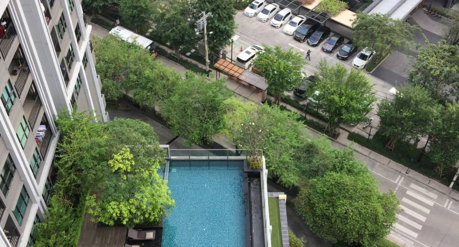 For rent 2 bedrooms condo in Watthana, Bangkok
