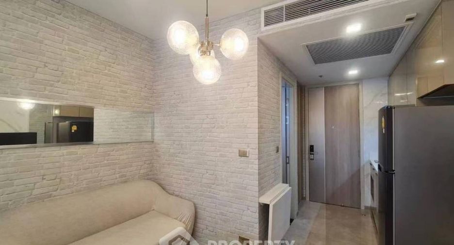 Wohnung zur Miete mit 1 Zimmer in Huai Khwang, Bangkok