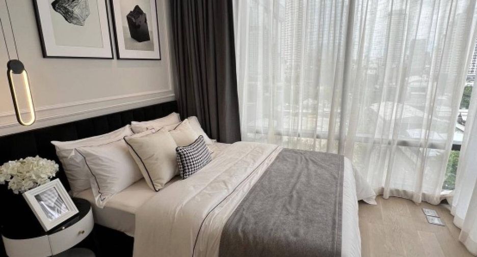 For rent 2 bedrooms condo in Bang Rak, Bangkok