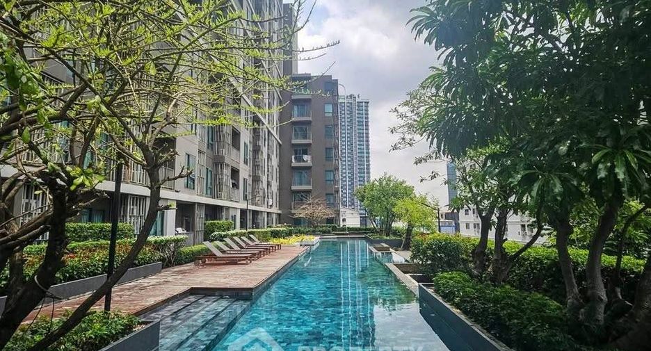 Condo en alquiler de 1 habitaciones en Huai Khwang, Bangkok