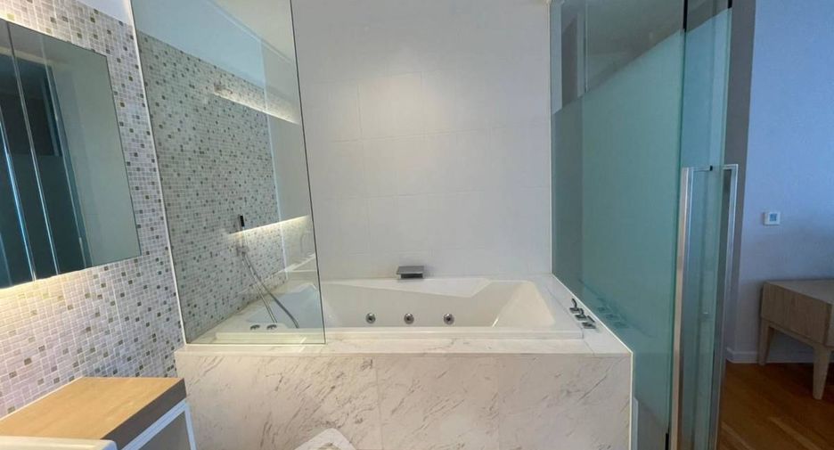 For rent 2 ベッドルーム condo in Bang Lamung, Chonburi
