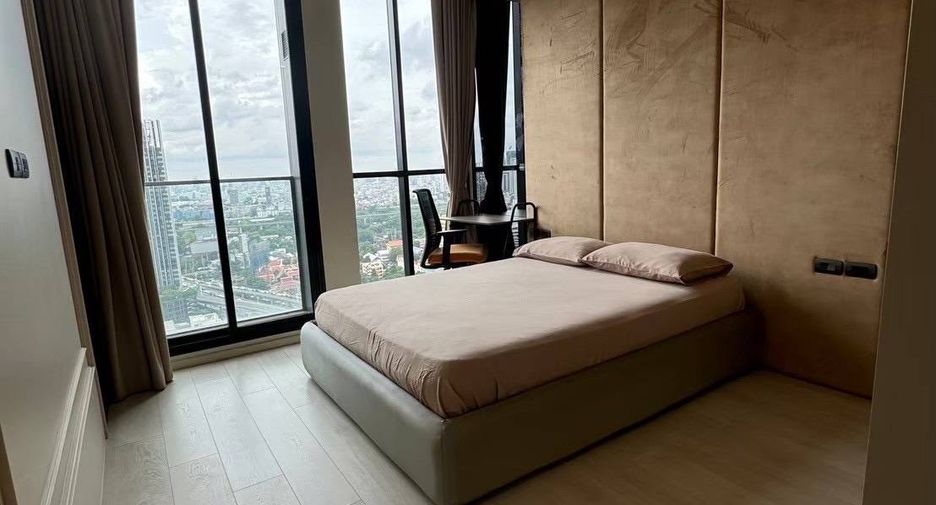 For rent 2 bedrooms condo in Pathum Wan, Bangkok