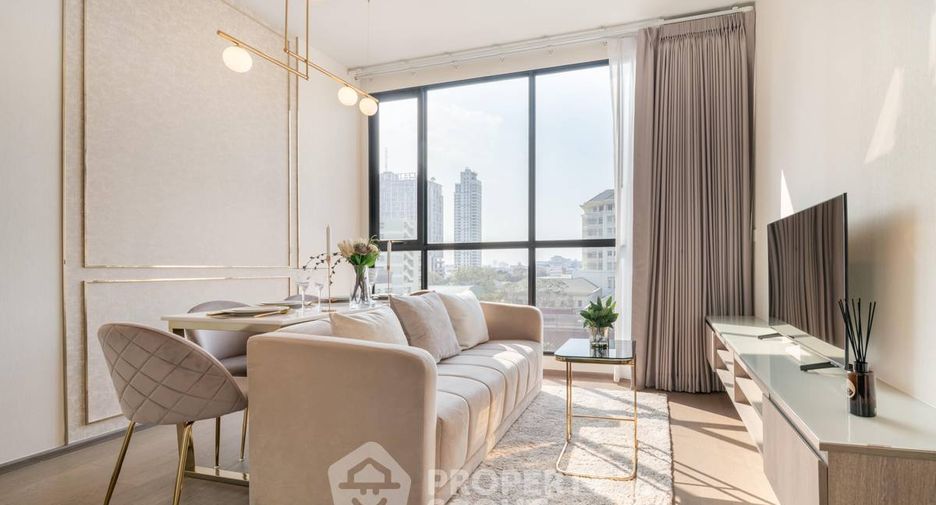 For rent 2 bedrooms condo in Ratchathewi, Bangkok