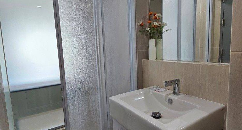 Wohnung zur Miete mit 2 Zimmer in Huai Khwang, Bangkok
