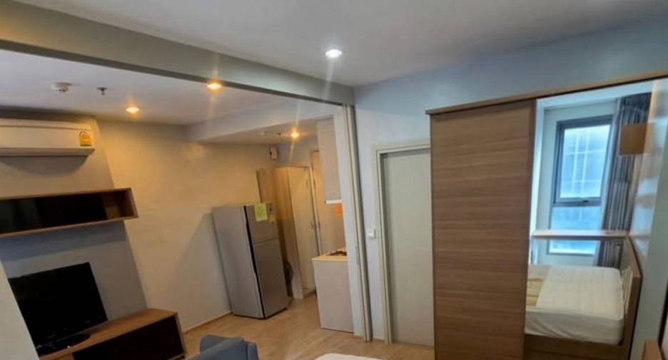 Wohnung zur Miete mit 1 Zimmer in Bang Rak, Bangkok