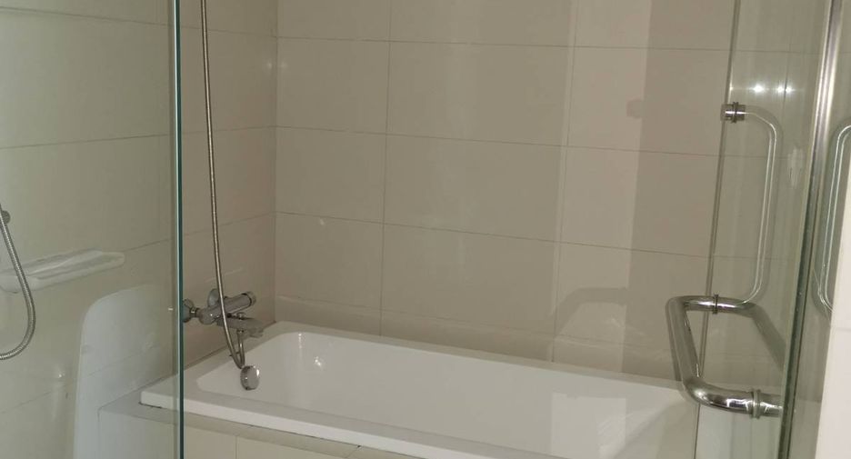 Condo en alquiler de 1 habitaciones en Watthana, Bangkok