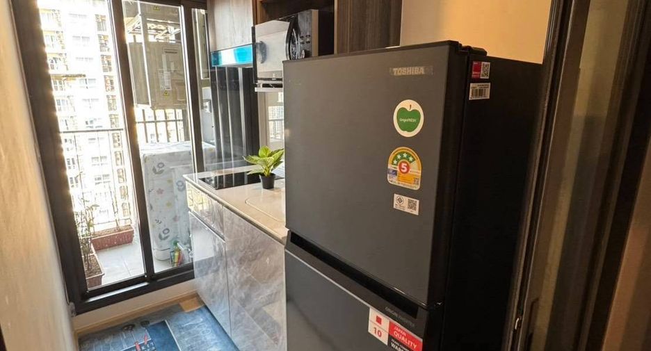 Condo en alquiler de 1 habitaciones en Phra Khanong, Bangkok