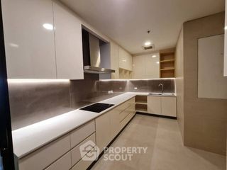 Condo en alquiler de 3 habitaciones en Rat Burana, Bangkok